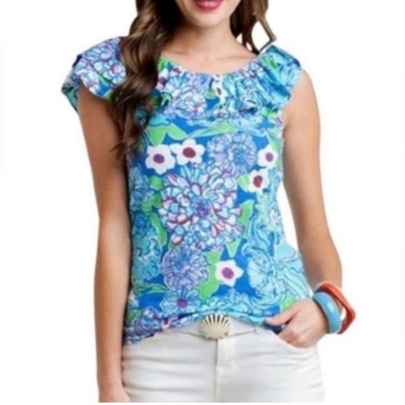 Lilly Pulitzer Tops - Lilly Pulitzer Blue Ruffled Cap Sleeve Blouse